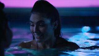 Jillian Mercado, Arienne Mandi, Carmen LoBue nude- The L Word Generation Q (2022) s03e07 Lesbian Kiss