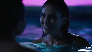 Jillian Mercado, Arienne Mandi, Carmen LoBue nude- The L Word Generation Q (2022) s03e07 Lesbian Kiss
