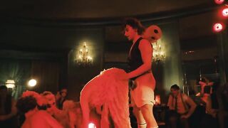 Naemi Florez, Amy Benkenstein sexy - Das Haus der Träume  (2022) s01e01-04