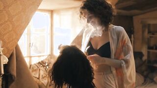 Naemi Florez, Amy Benkenstein sexy - Das Haus der Träume  (2022) s01e01-04