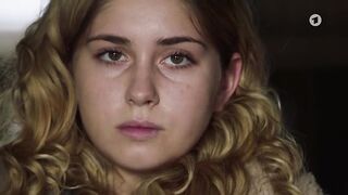 Nina Kronjäger, Sarah Buchholzer nude - Tatort (2022) Episode1188