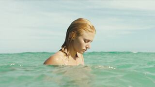 Julia Schlaepfer, Aminah Nieves nude scene - 1923 (2023) s01e04