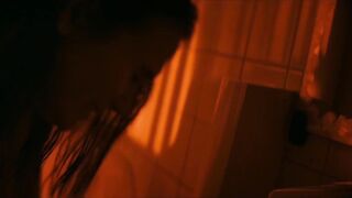 Leonie Wesselow mackte - Im Widerschein (2020) Sex scene