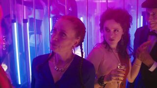 Maresi Riegner sexy - Das Mädchen aus dem Bergsee (2020)