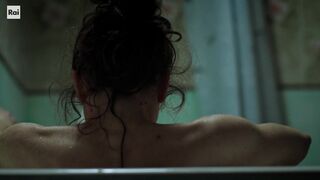 Simona Malato nude and other - Le sorelle Macaluso (2020) Full Frontal Bathroom Scene