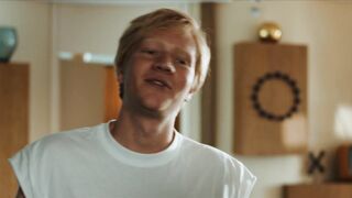 Jeanne Goursaud nackte - Der Rebell - Von Leimen nach Wimbledon (2021)