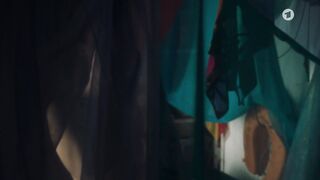 Zoe Moore hot - Mutter, Kutter, Kind (2021)