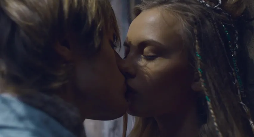 Aleksandra Dolya – Chetvertaya stena (2019) Sexy Movie Scene