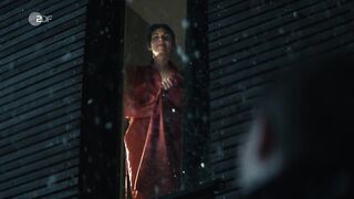 Victoria Mayer, Mercedes Müller - Tage des letzten Schnees (2019) Topless Episodes