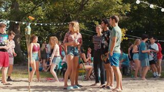 Lea van Acken, Lisa-Marie Koroll sexy - Abikalypse (2019) Hot Scene from the movie