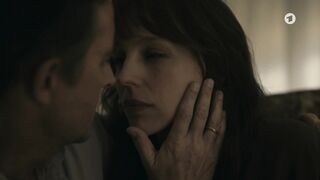 Lilly Barshy, Petra Schmidt-Schaller - Wendezeit (2019) Naked Scene