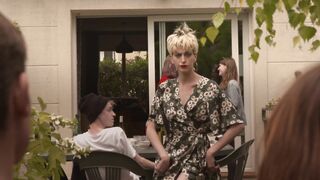 Marie Benati, Leila Guigue naked - Nos ames solitaires (2019) Hot Lesbian Sex Episode