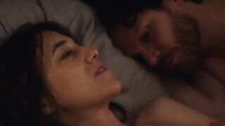 Charlotte Gainsbourg, Noee Abita - The Passengers of the Night (Les passagers de la nuit) (2022) Nude Scene