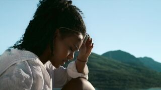 Gideon Adlon hot - Sick (2022)