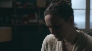 Camille Dagen nude - Les Mouvements de l’eau (2018) Bath Scene