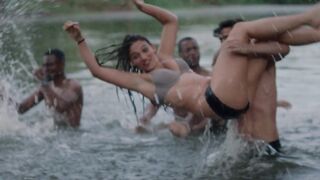 Sara Etienne (Sara Linaje), Clara Cisse - Boy oh Boy (2018) Sexy Scenes