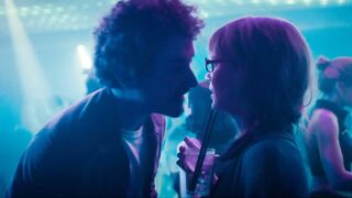 Alicia von Rittberg, Lara Aylin Winkler, Nilam Farooq - Rate Your Date (2019) Nude Video