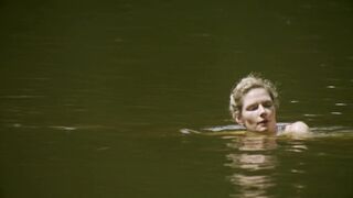 Amalia Culp - Giants Being Lonely (2019) Topless Video