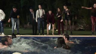 Azul Fernandez, Lesley Grant, Claudia Vega, etc - Merli. Sapere Aude s01e08 (2019) Nude Scene