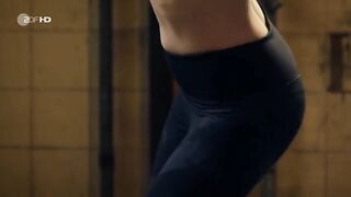 Helen Woigk, Rebecca Rudolph - Hüftkreisen mit Nancy (2019) Nude Actrees