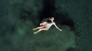 Laura Moray sexy, Megan Montaner, Carla Díaz - The Hunt (2020) s01e05-07 Hot Bikini Scenes