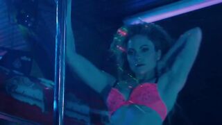 Marie-Pier Labrecque hot - Les vieux chums (2020) Sexy Striptease Scenes