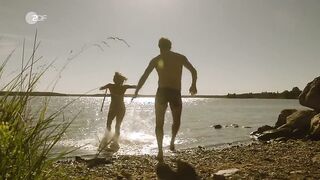 Eva-Maria Grein von Friedl, Liza Tzschirner hot - Inga Lindström (2022)s19e05