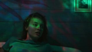 Giulia Maenza, Selene Caramazza, Anastasia Doaga - The Bad Guy (2022) s01e04