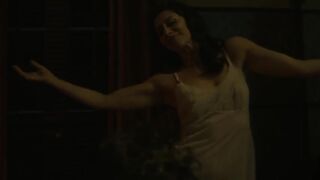 Maria Bopp, Paulina Gaitán sex - El Presidente (2020)  s01-e03,05,06