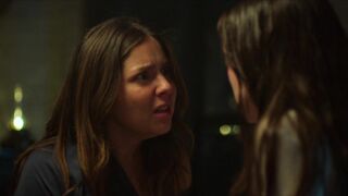 Diana Bovio, Katixa Mecerreyes, Ana Sofia Gatica, Montserrat Marañon - Atrapadas en Familia (2022) hot scenes