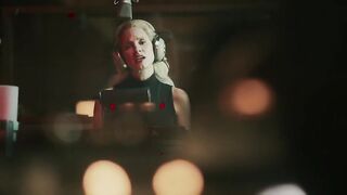 Jessica Chastain - George and Tammy (2022) s01e01 sexy scene