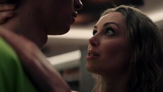 Paulina Andreeva, Nino Ninidze, Alena Akimova - 13 Klinicheskaya (2022) Russian TV Show. Topless Episode