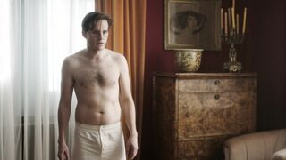 Anna Graczyk nude - Dom Pod Dwoma Orłami s01e07 (2023) Topless bed scene