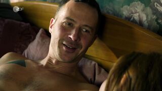 Maria Ehrich hot - Ostfriesenmoor (2023) short sex scene