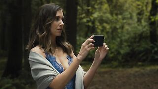 Alison Brie, Kiersey Clemons, Jeanine Jacksonnude - Somebody I Used to Know (2023) Nudity, Hottest & Sexy Video