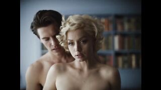 Ana de Armas naked - Blonde (2022) topless scene from the movie