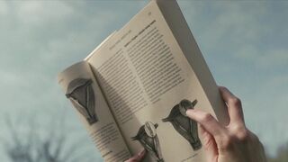 Aleksandra Rykowska - Kołysanka (2023) topless