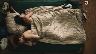 Emma Drogunova hot - Nichts, was uns passiert (2023) topless scenes (No boobs)