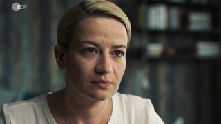 Nina Wolf nude - Theresa Wolff s01e03 (2023) hot sex episode