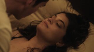 Sofia Black-D'Elia hot - Single Drunk Female s02e09 (2023) funny cunnilingus scene