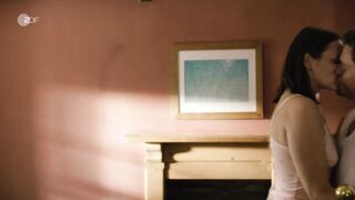 Lea Louisa Wolfram, Thekla Hartmann hot - Rosamunde Pilcher e168 (2023) underwear & bikini episodes