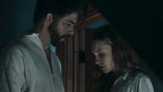 Rose-Marie Perreault, Madeleine Péloquin - La Cordonnière (2023) topless scene