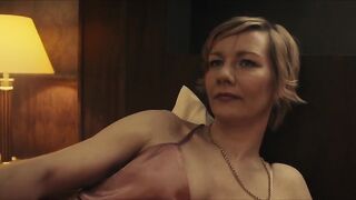 Pheline Roggan, Sandra Hüller sexy - Das schwarze Quadrat (2021) hot episode