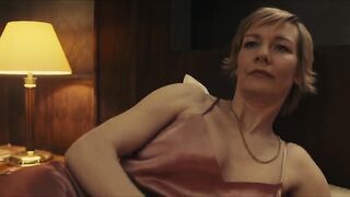 Pheline Roggan, Sandra Hüller sexy - Das schwarze Quadrat (2021) hot episode