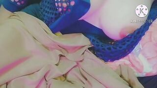 My sumptuous arab woman downblouse