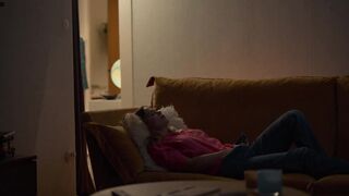 Katia Winter - Året jag slutade prestera och började onanera (2022) nude scenes