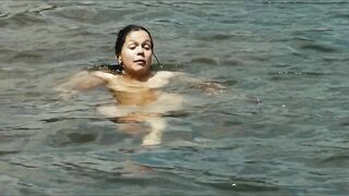 Olivia Côte, Délia Espinat-Dief - Pétaouchnok (2022) sexy episode