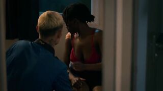 Tracy Gotoas - Du crépitement sous les néons (2022) great scenes