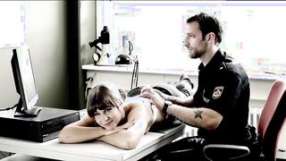 Cristina do Rego, Johanna Geißler sexy - Unter Gaunern s01e04 (2015) hot movie video