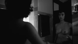Gabriela Poester topless - Bruxa de Fábrica (2015) lusty nudity episode